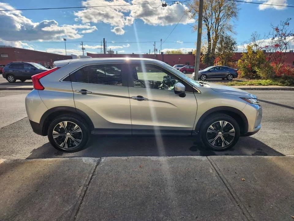 2018 Mitsubishi Eclipse Cross - Image 6 of 18