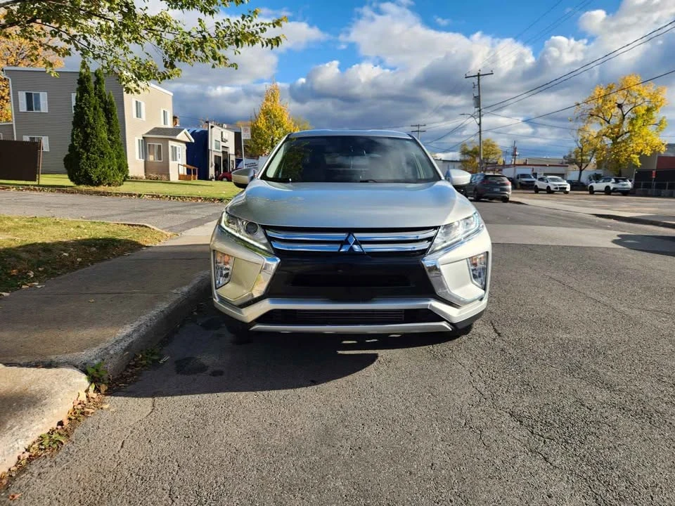 2018 Mitsubishi Eclipse Cross - Image 2 of 18
