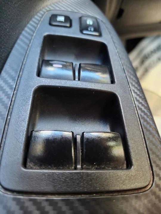2018 Mitsubishi Eclipse Cross - Image 17 of 18