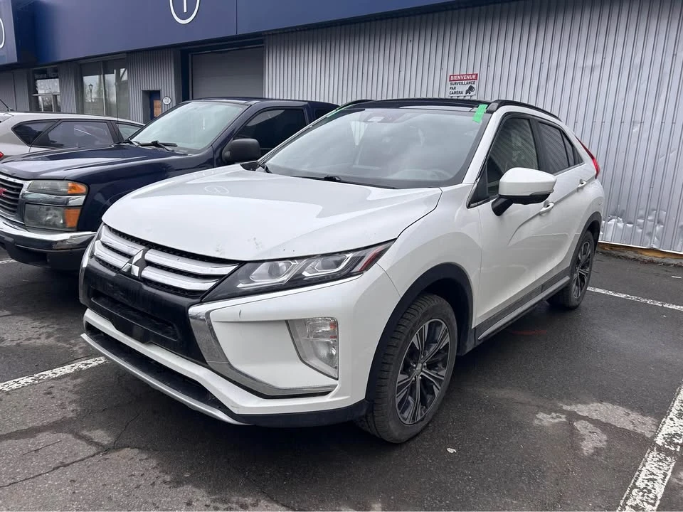 2018 Mitsubishi Eclipse Cross - Image 2 of 3