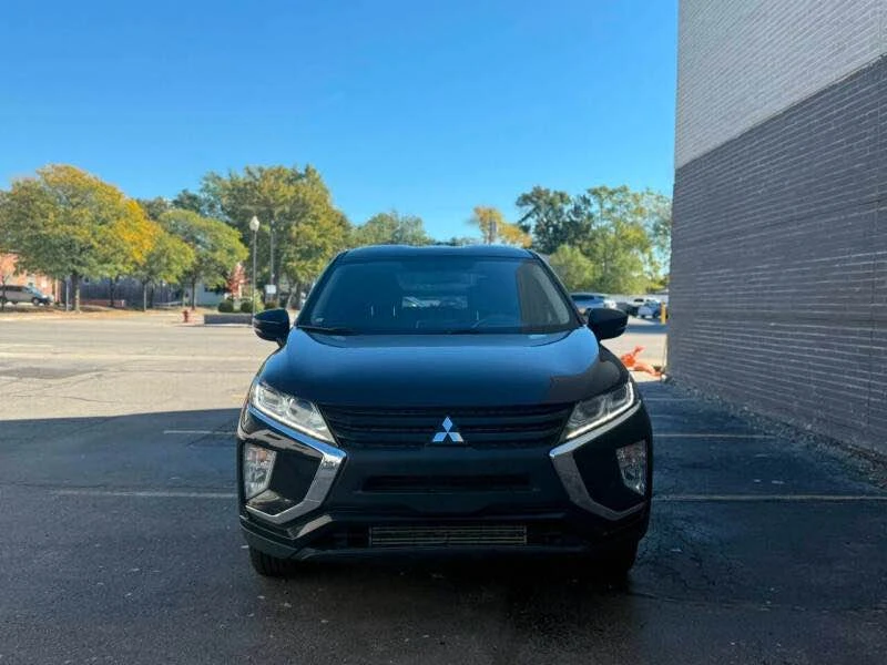 2018 Mitsubishi Eclipse Cross - Image 2 of 12