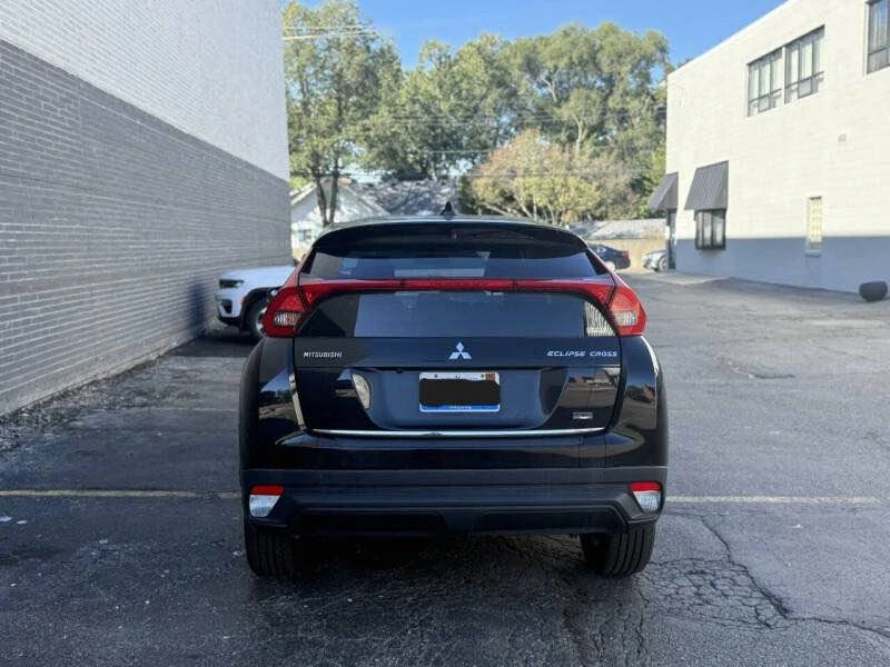 2018 Mitsubishi Eclipse Cross - Image 4 of 12
