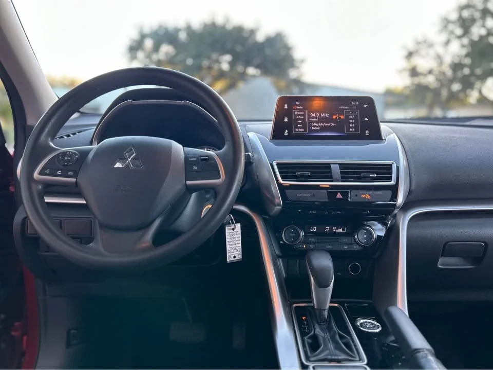 2018 Mitsubishi Eclipse Cross - Image 14 of 19