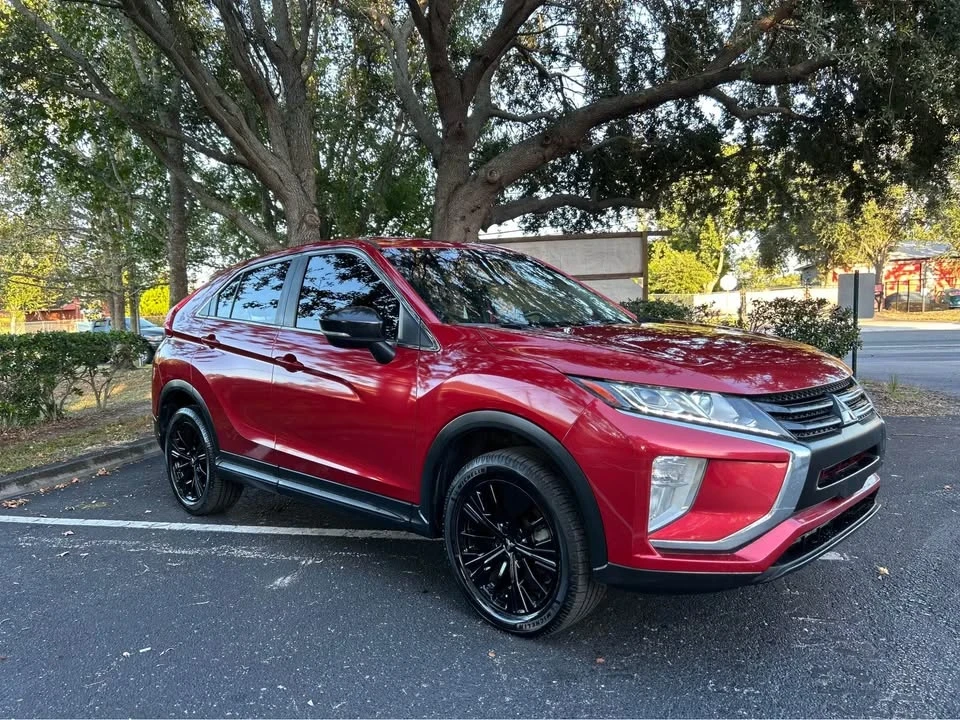 2018 Mitsubishi Eclipse Cross - Image 3 of 19
