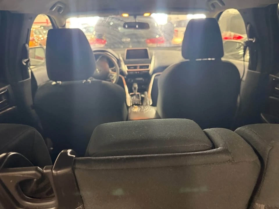 2018 Mitsubishi Eclipse Cross - Image 9 of 9