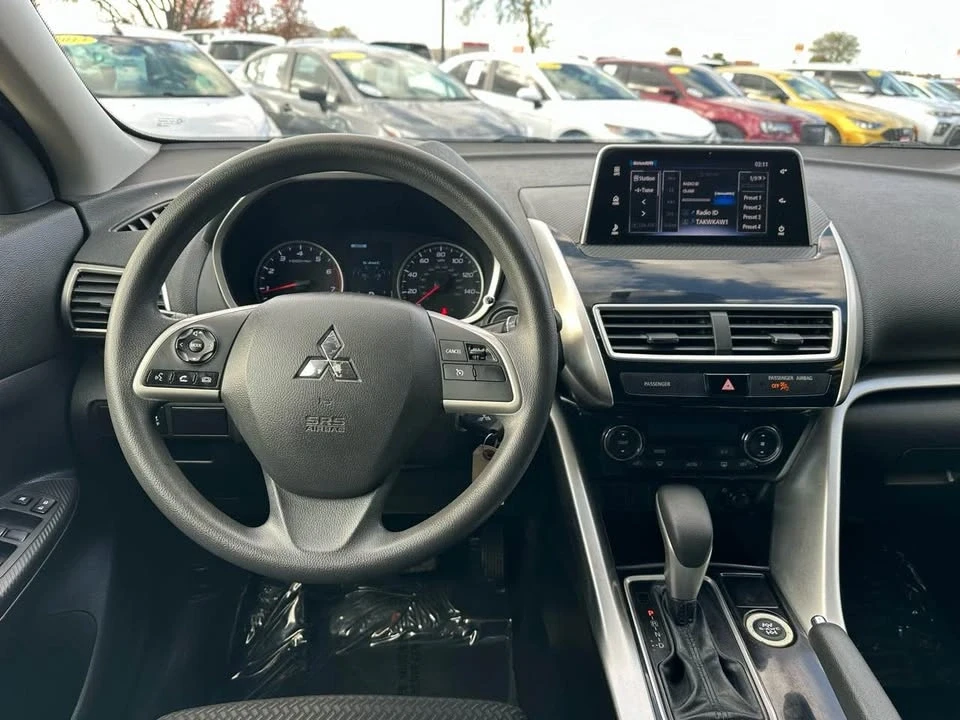 2018 Mitsubishi Eclipse Cross - Image 9 of 14