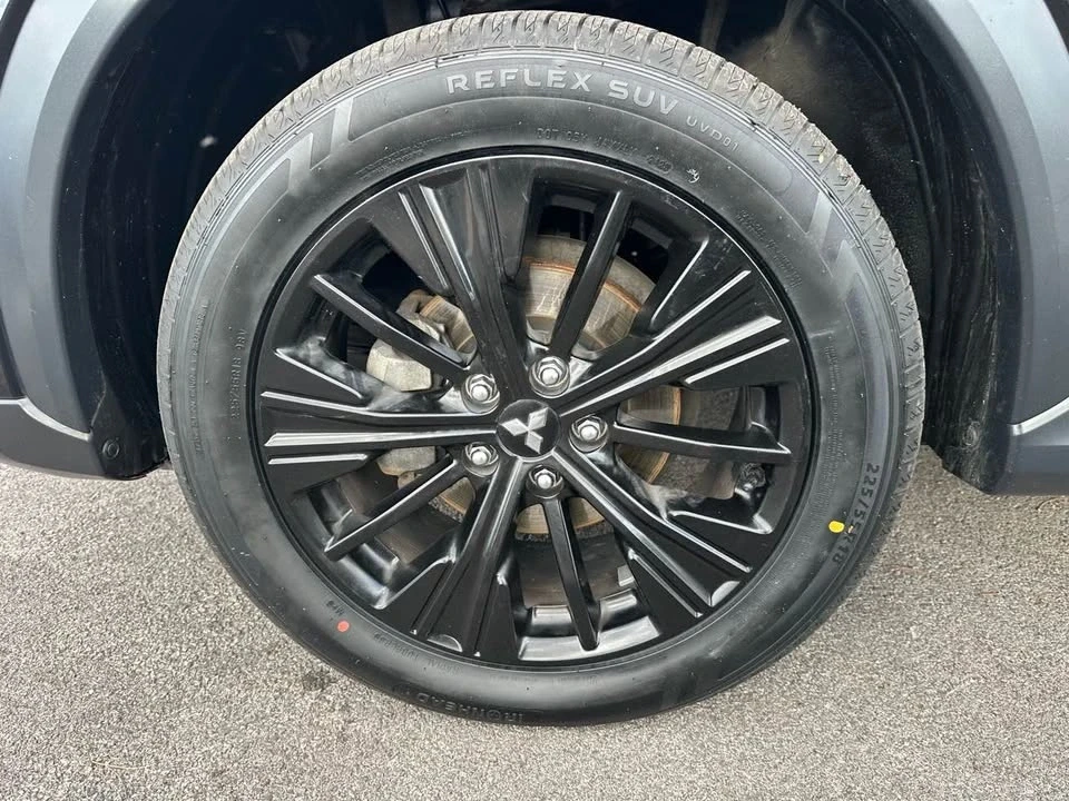 2018 Mitsubishi Eclipse Cross - Image 11 of 14