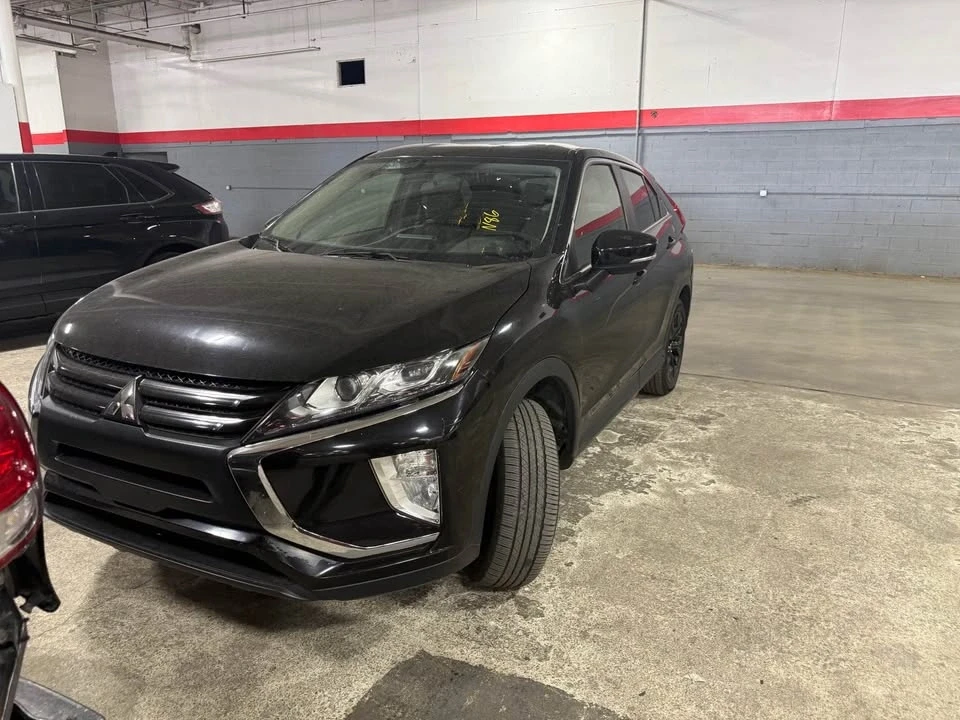 2018 Mitsubishi Eclipse Cross - Image 3 of 9