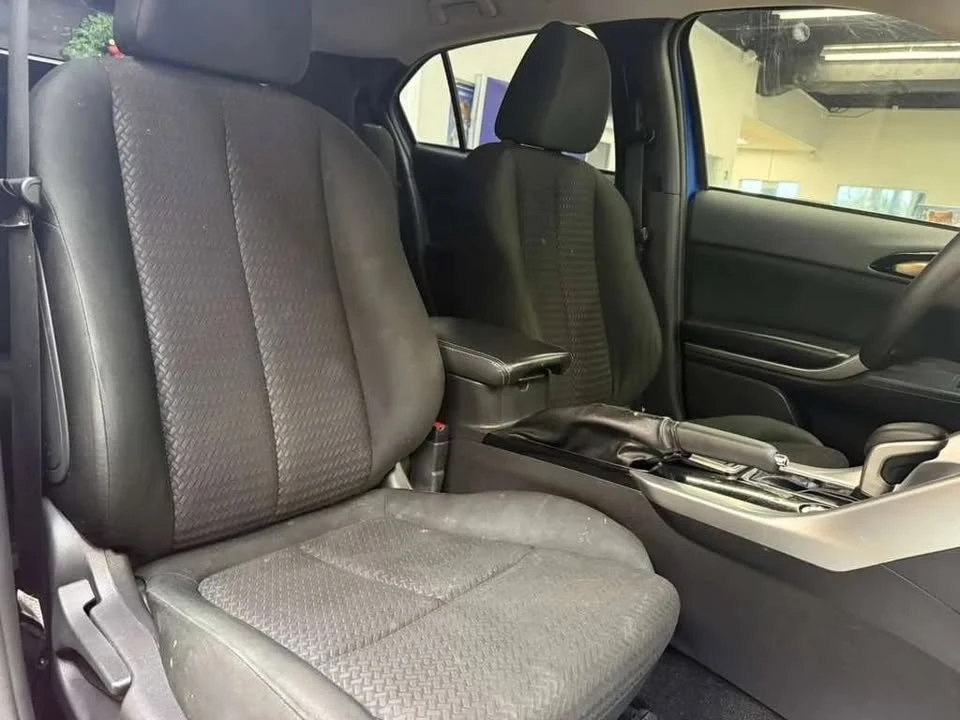 2018 Mitsubishi Eclipse Cross - Image 18 of 20
