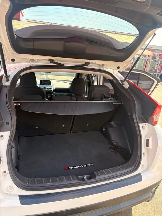 2018 Mitsubishi Eclipse Cross - Image 8 of 8