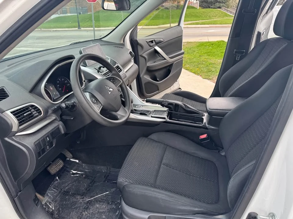 2018 Mitsubishi Eclipse Cross - Image 13 of 20