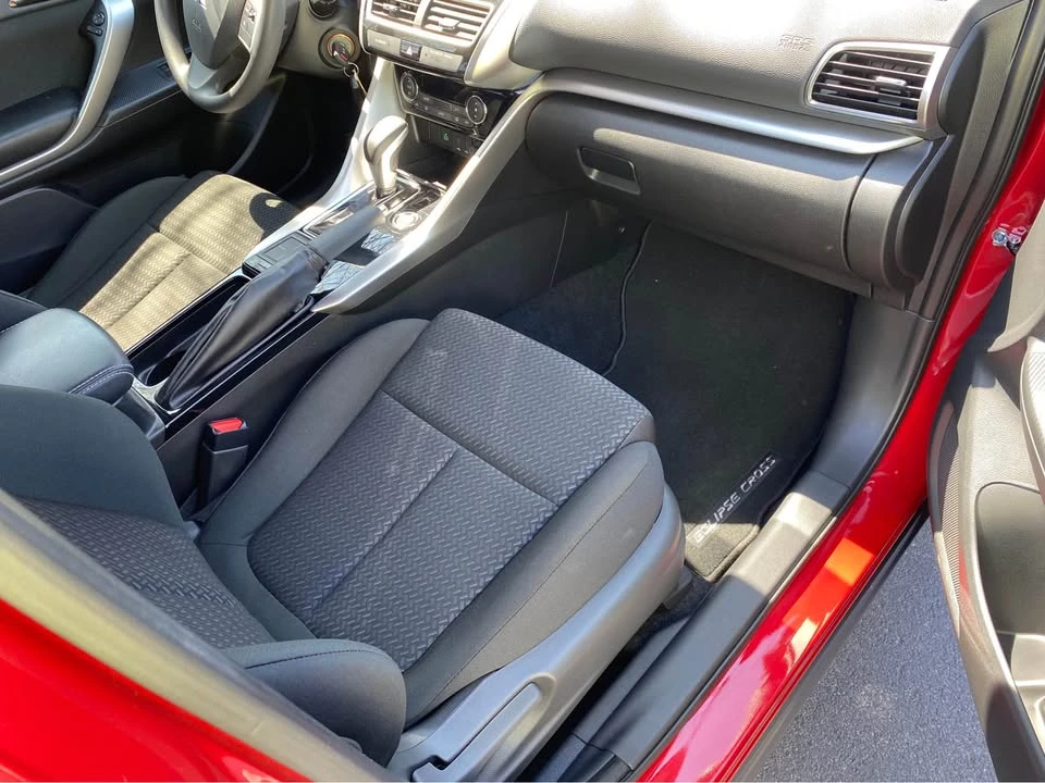 2018 Mitsubishi Eclipse Cross - Image 11 of 16