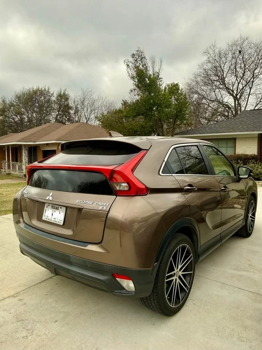 2018 Mitsubishi Eclipse Cross - Image 5 of 9