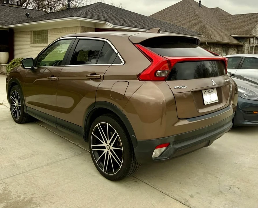 2018 Mitsubishi Eclipse Cross - Image 6 of 9