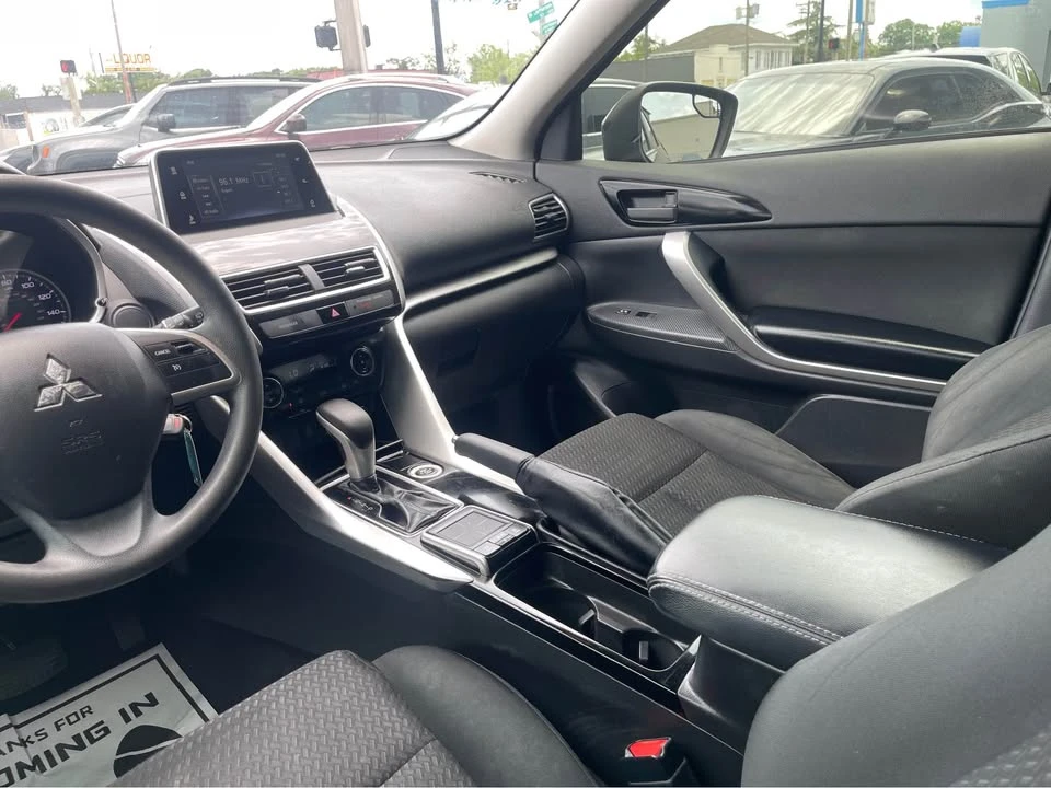 2018 Mitsubishi Eclipse Cross - Image 11 of 14