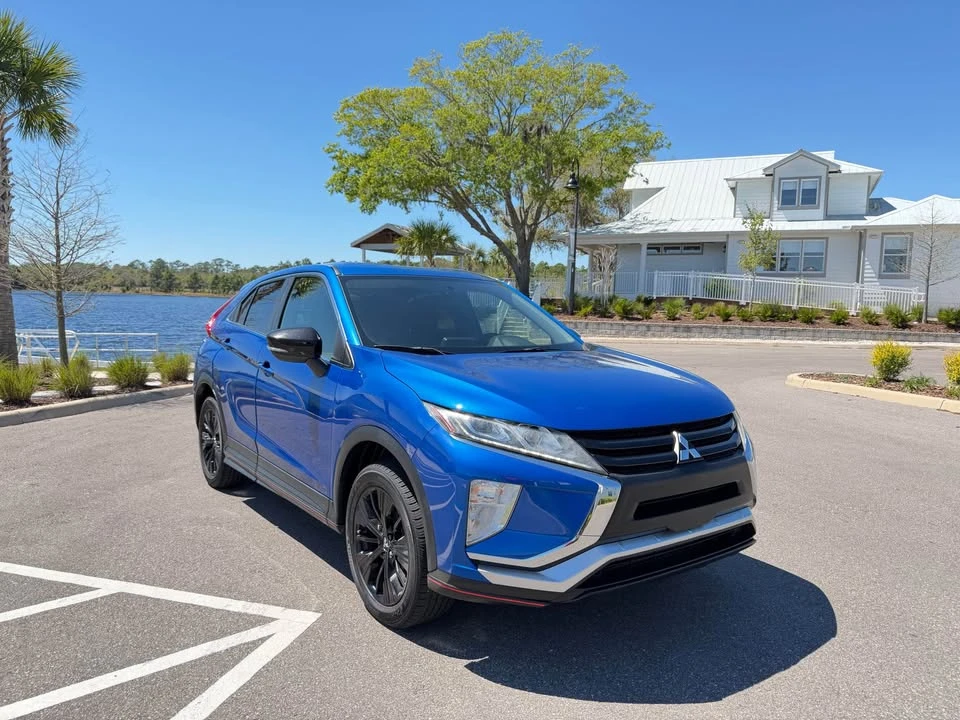 2018 Mitsubishi Eclipse Cross - Image 2 of 20
