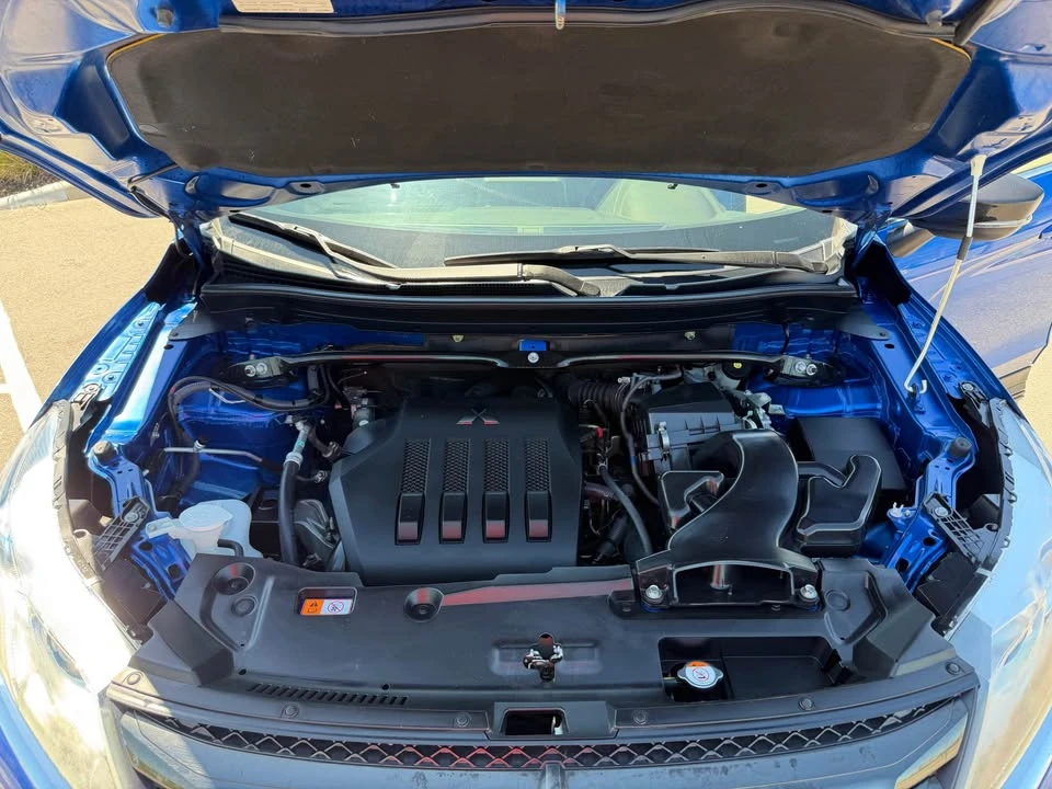 2018 Mitsubishi Eclipse Cross - Image 18 of 20