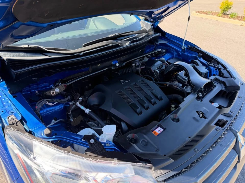 2018 Mitsubishi Eclipse Cross - Image 17 of 20