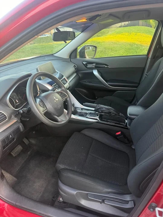 2018 Mitsubishi Eclipse Cross - Image 4 of 6