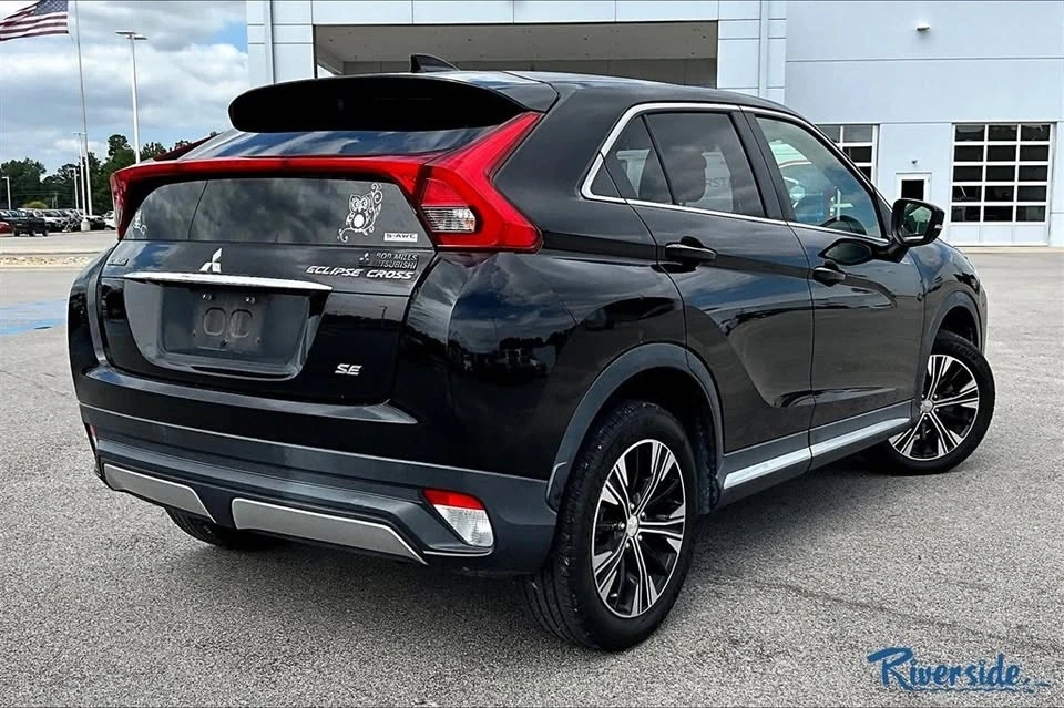 2018 Mitsubishi Eclipse Cross - Image 4 of 8