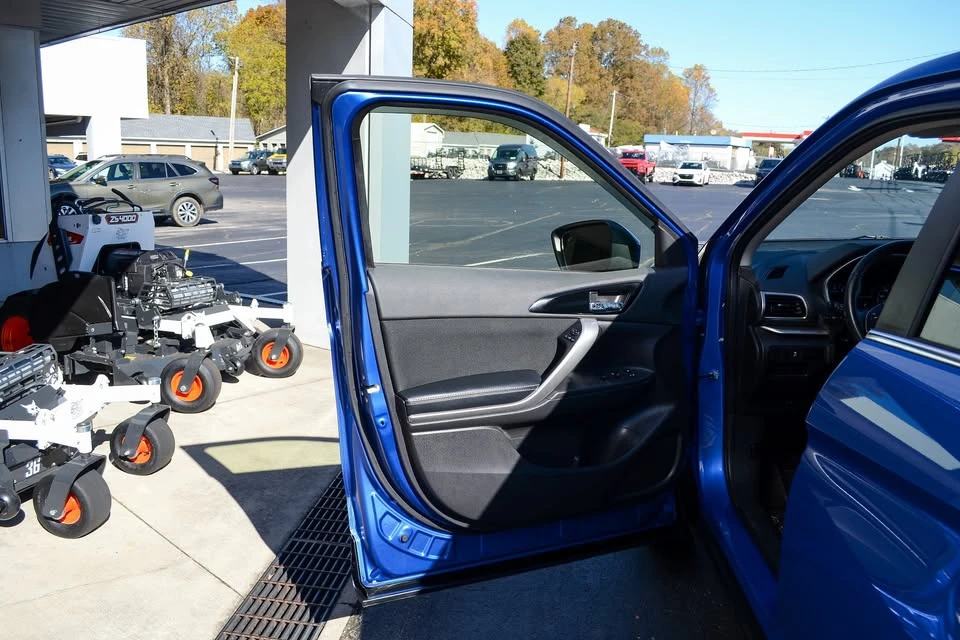 2018 Mitsubishi Eclipse Cross - Image 11 of 18