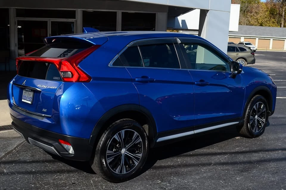 2018 Mitsubishi Eclipse Cross - Image 9 of 18