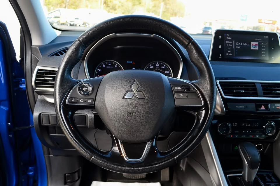 2018 Mitsubishi Eclipse Cross - Image 15 of 18