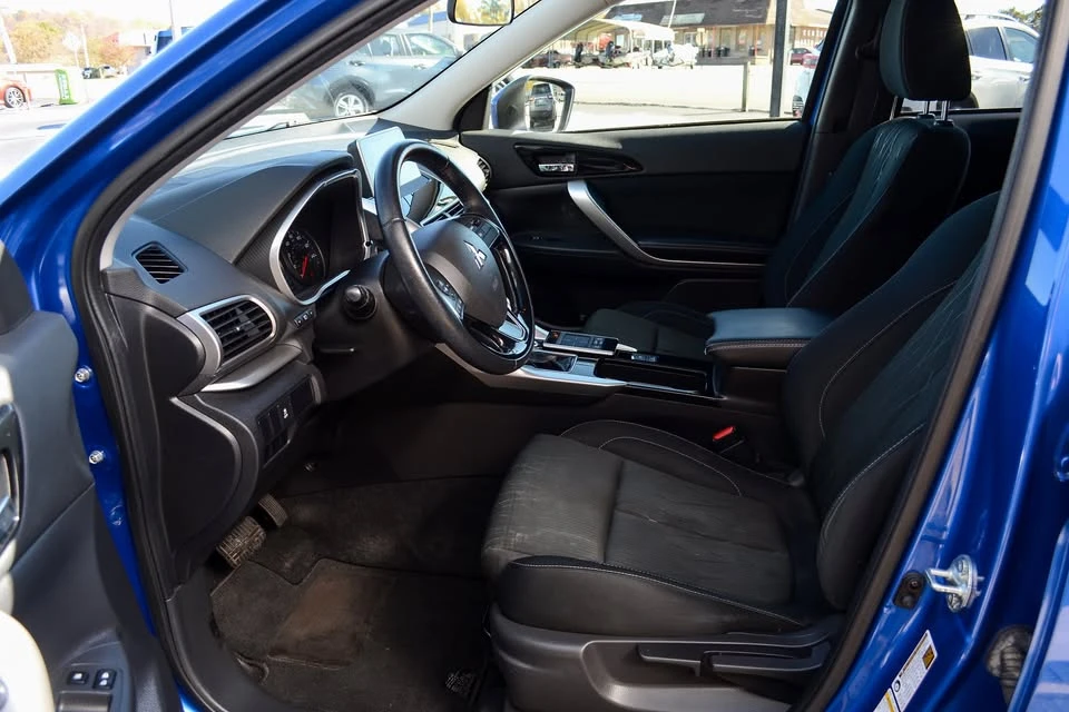 2018 Mitsubishi Eclipse Cross - Image 12 of 18
