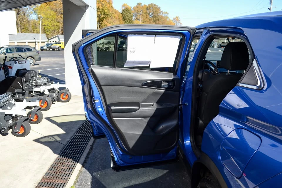 2018 Mitsubishi Eclipse Cross - Image 13 of 18