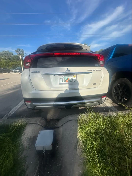 2018 Mitsubishi Eclipse Cross - Image 4 of 13