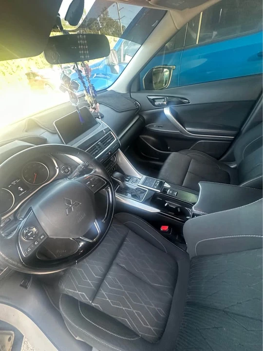 2018 Mitsubishi Eclipse Cross - Image 10 of 13