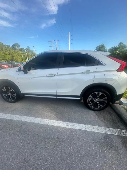 2018 Mitsubishi Eclipse Cross - Image 2 of 13