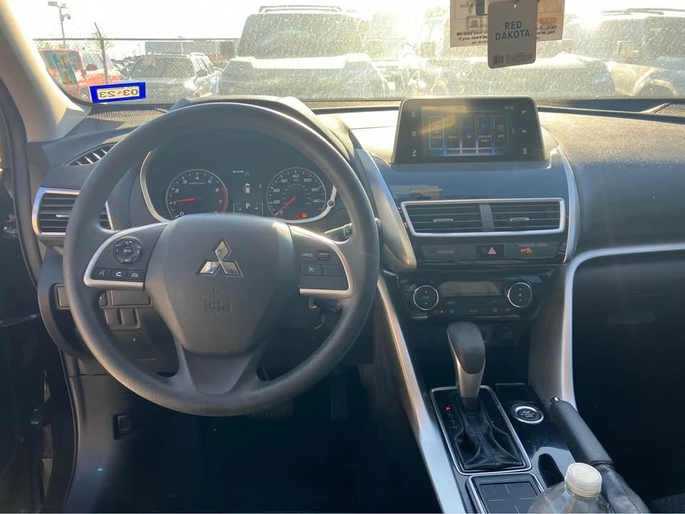 2018 Mitsubishi Eclipse Cross - Image 4 of 8