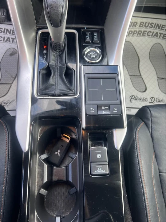 2018 Mitsubishi Eclipse Cross - Image 6 of 10
