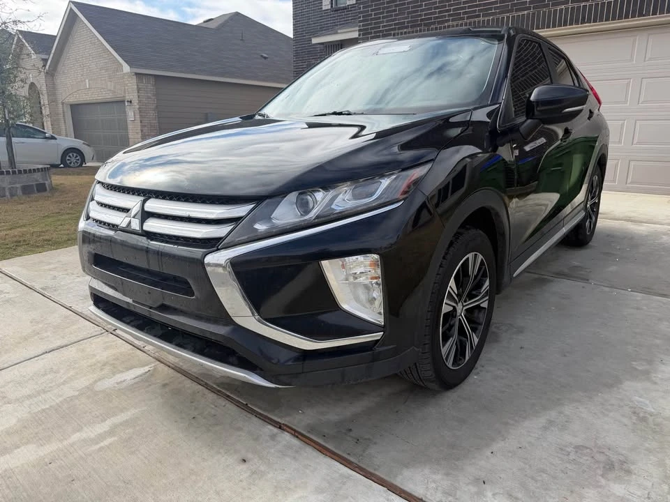 2018 Mitsubishi Eclipse Cross - Image 9 of 19