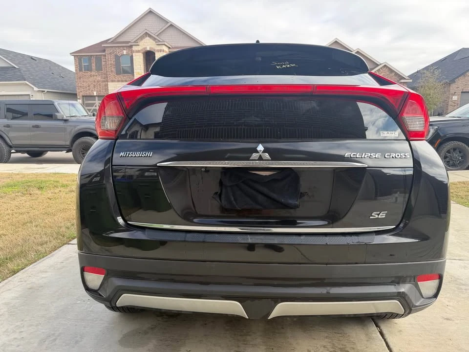 2018 Mitsubishi Eclipse Cross - Image 3 of 19