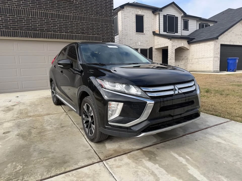 2018 Mitsubishi Eclipse Cross - Image 8 of 19