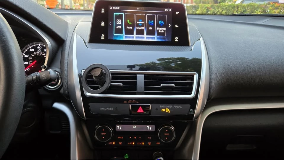 2018 Mitsubishi Eclipse Cross - Image 8 of 14