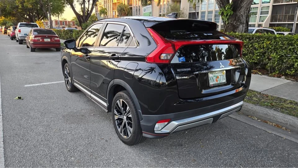 2018 Mitsubishi Eclipse Cross - Image 4 of 14