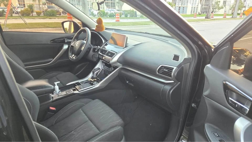 2018 Mitsubishi Eclipse Cross - Image 13 of 14