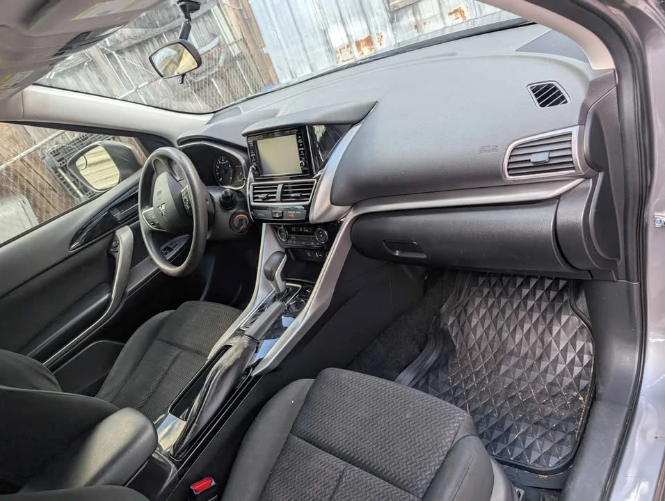 2018 Mitsubishi Eclipse Cross - Image 12 of 13