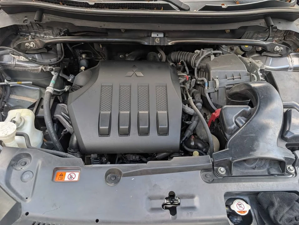 2018 Mitsubishi Eclipse Cross - Image 10 of 13