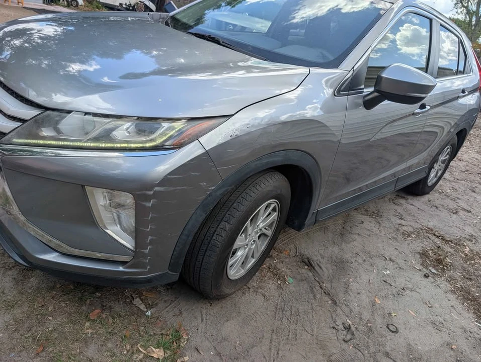 2018 Mitsubishi Eclipse Cross - Image 3 of 13