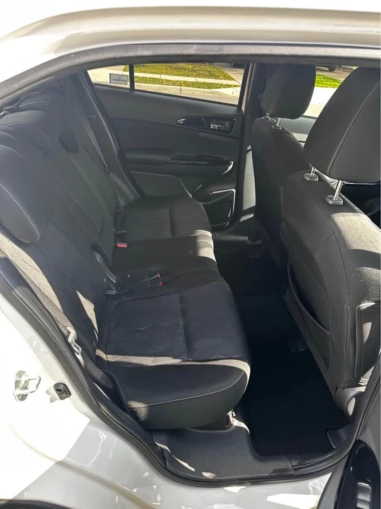 2018 Mitsubishi Eclipse Cross - Image 7 of 13