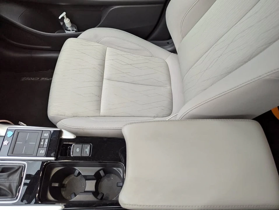 2018 Mitsubishi Eclipse Cross - Image 4 of 16