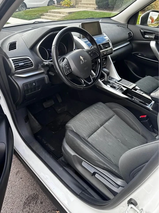 2018 Mitsubishi Eclipse Cross - Image 10 of 13