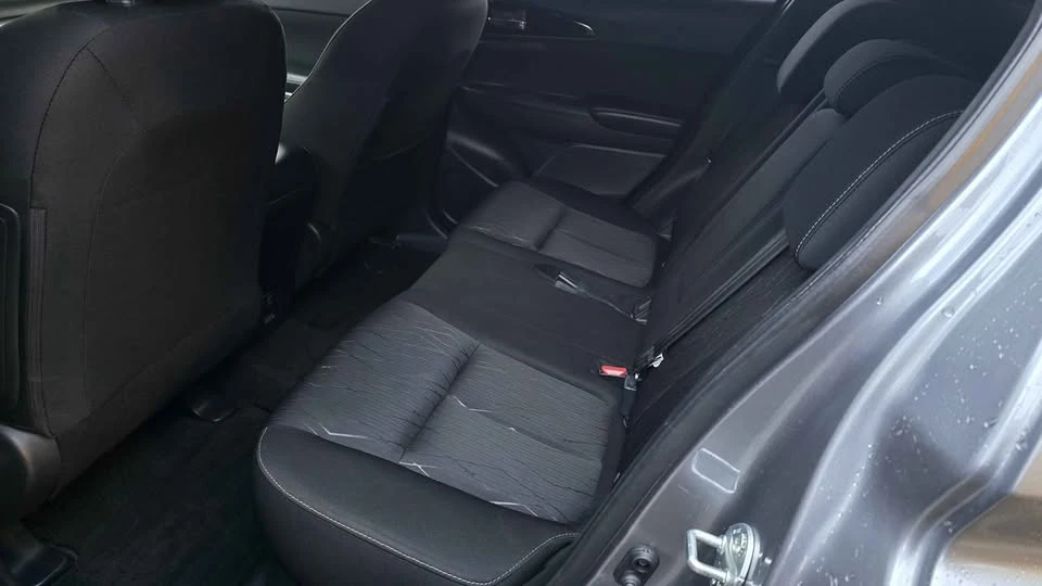 2018 Mitsubishi Eclipse Cross - Image 8 of 10