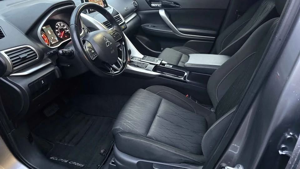 2018 Mitsubishi Eclipse Cross - Image 7 of 10
