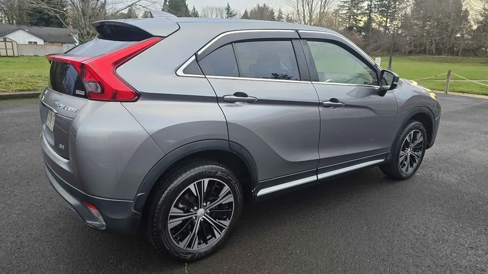2018 Mitsubishi Eclipse Cross - Image 3 of 10