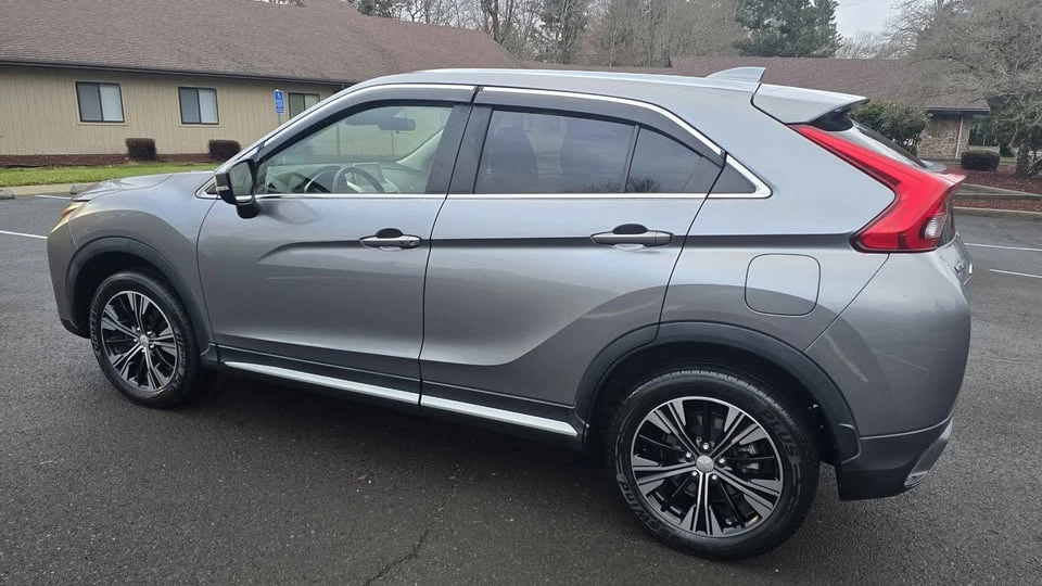 2018 Mitsubishi Eclipse Cross - Image 4 of 10